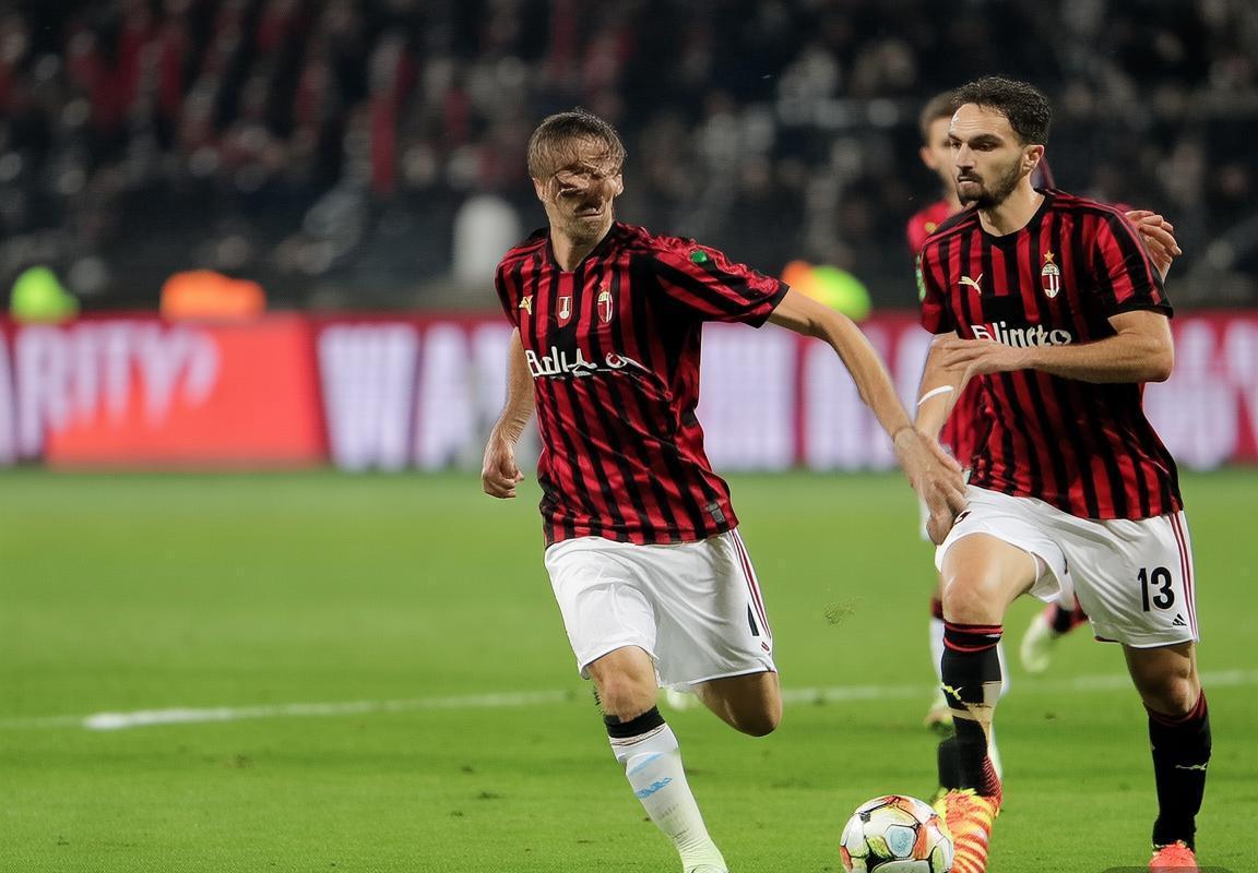 AC米兰vs拉齐奥：圣西罗意甲焦点战引爆争冠形势分析